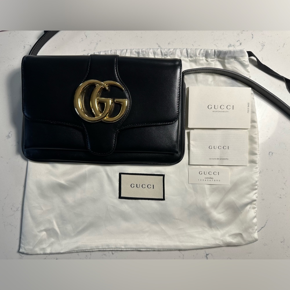 Vitello Palmellato Lux Small Arli Flap Shoulder Bag Black